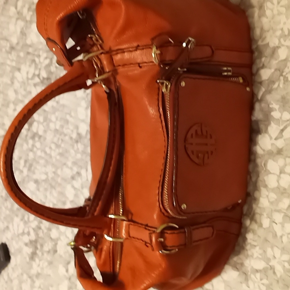 Purse - Picture 1 of 3